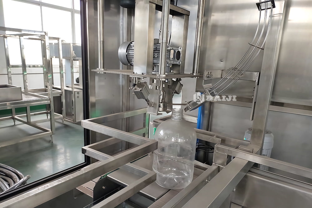 linear type 3L 5L 10L plastic PET bottle pure mineral drinking water filling and capping machine equipment 1.jpg