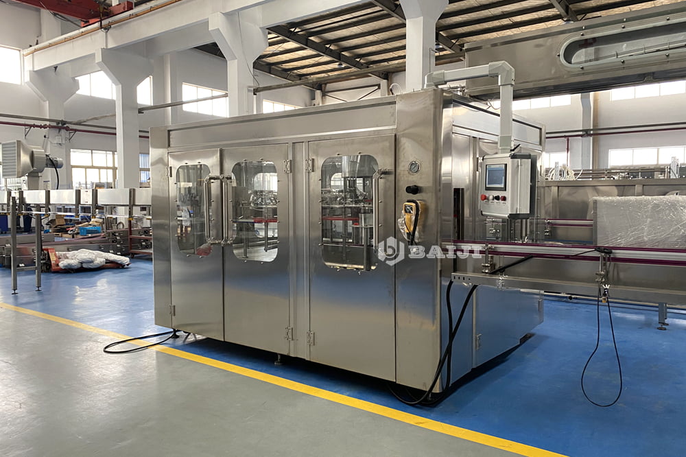Cola carbonated soft drink sparkling water soda water filling and capping machine.jpg