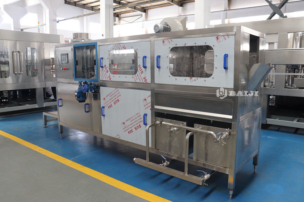 100BPH 150BPH 5 gallon 18.9L water filling and capping machine.JPG