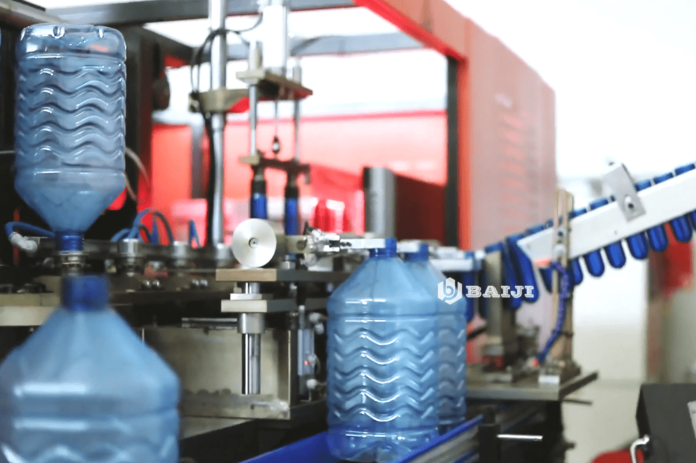 3 liter 5L 10l plastic PET bottle making manufacturing blowing machine 1.png