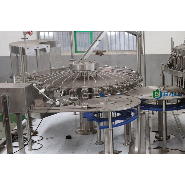 Carbonated Soft Drink Soda Water Beverage Filling Machine Plant